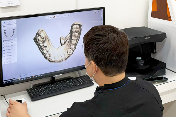 デジタルデンチャーのデータを編集・保存